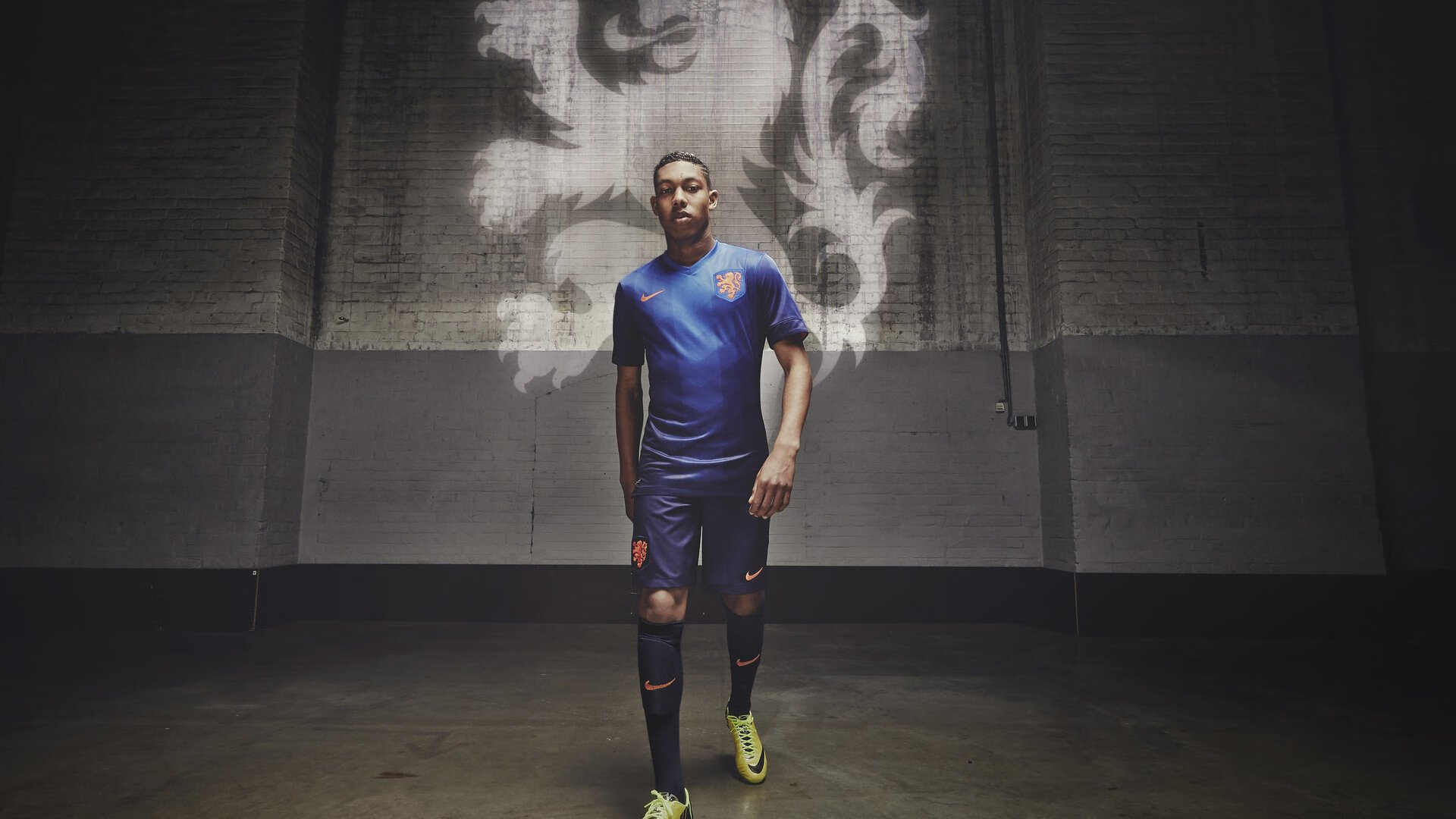 爱游戏大厅-阿坎吉比赛走势一手掌控，日本压哨击败伊朗，亚洲足球的暗夜与黎明